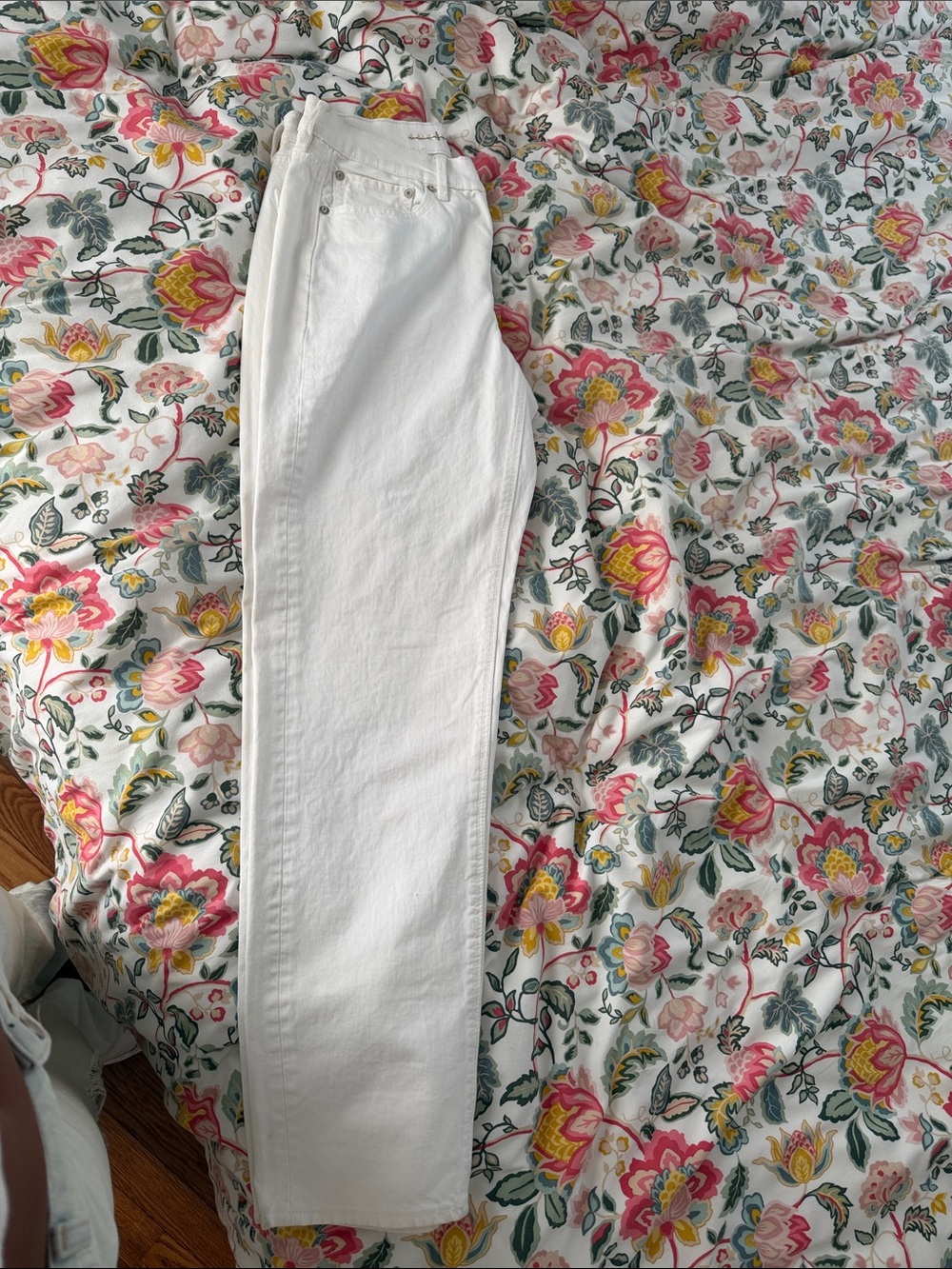 American Eagle Outfitters White Straight Leg Jeans